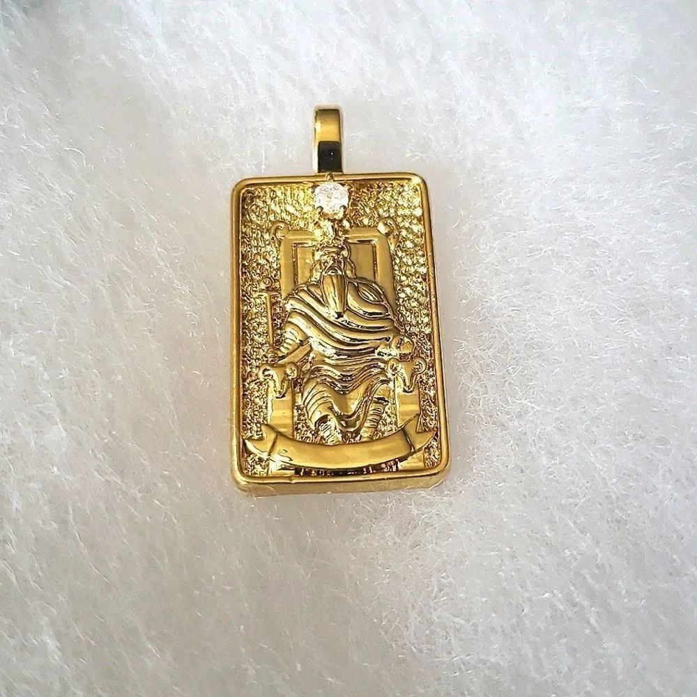 The Emperor, Tarot card pendant